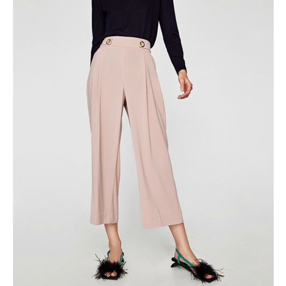 Zara trousers with metal grommets